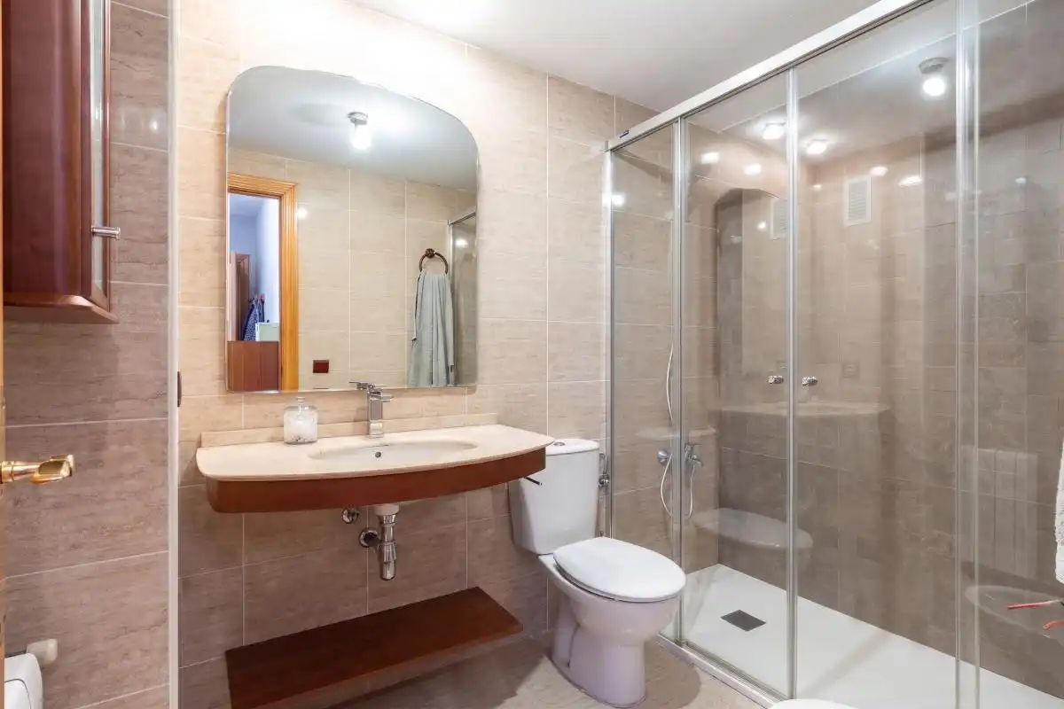 Baño de Piso en venta en Valencia con Aire acondicionado y Calefacción