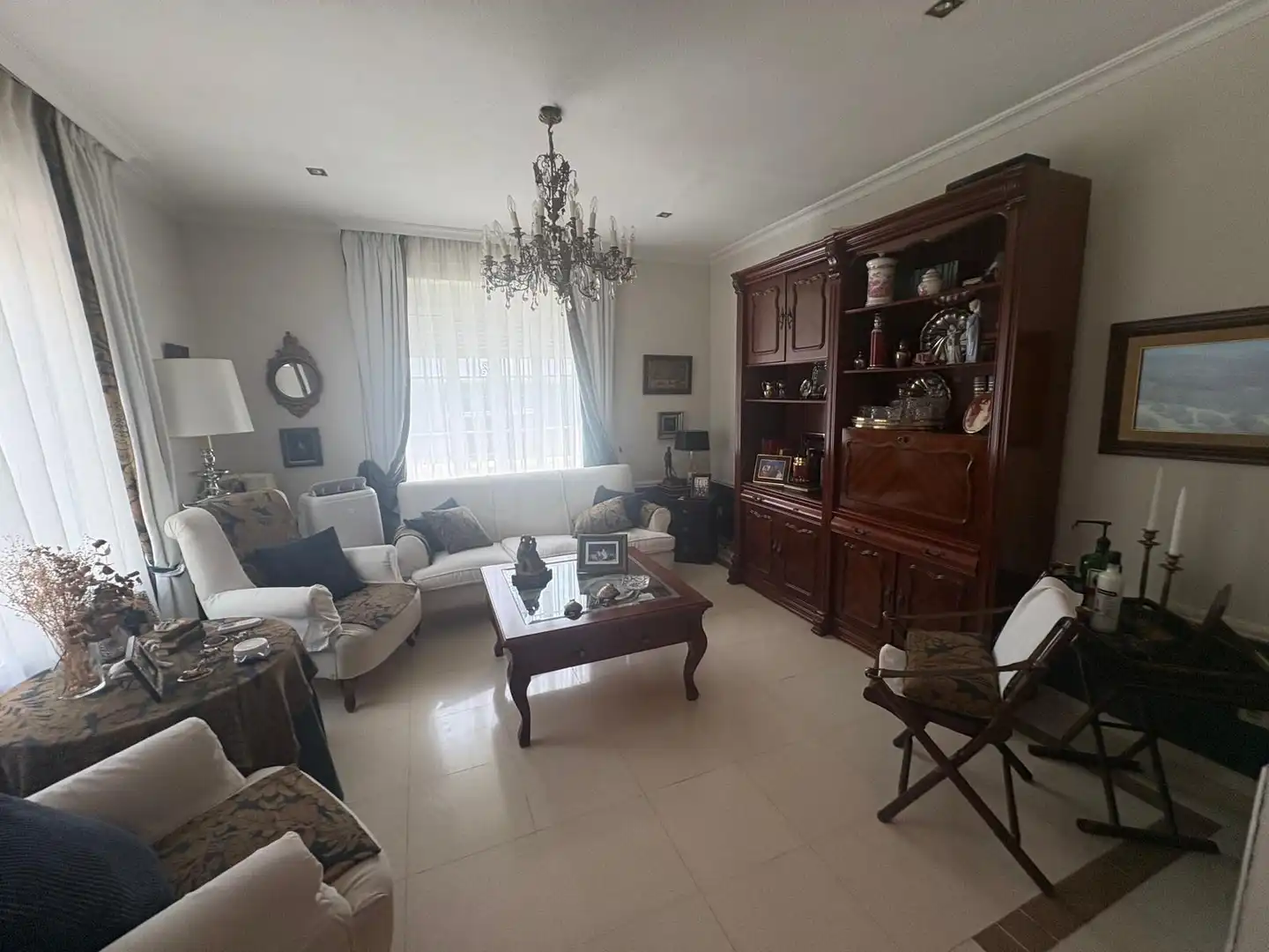 Sala d'estar de Casa o xalet en venda en Córdoba amb Aire condicionat, Calefacció i Terrassa