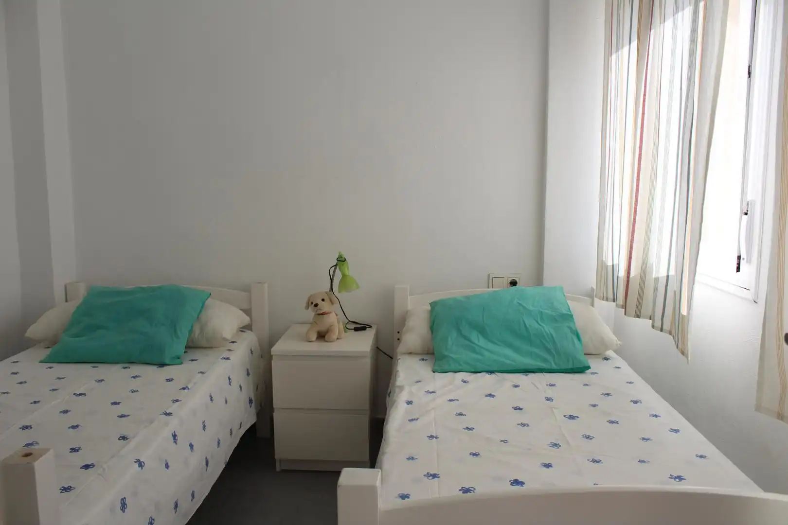 Dormitori de Apartament en venda en Roquetas de Mar amb Aire condicionat, Terrassa i Piscina