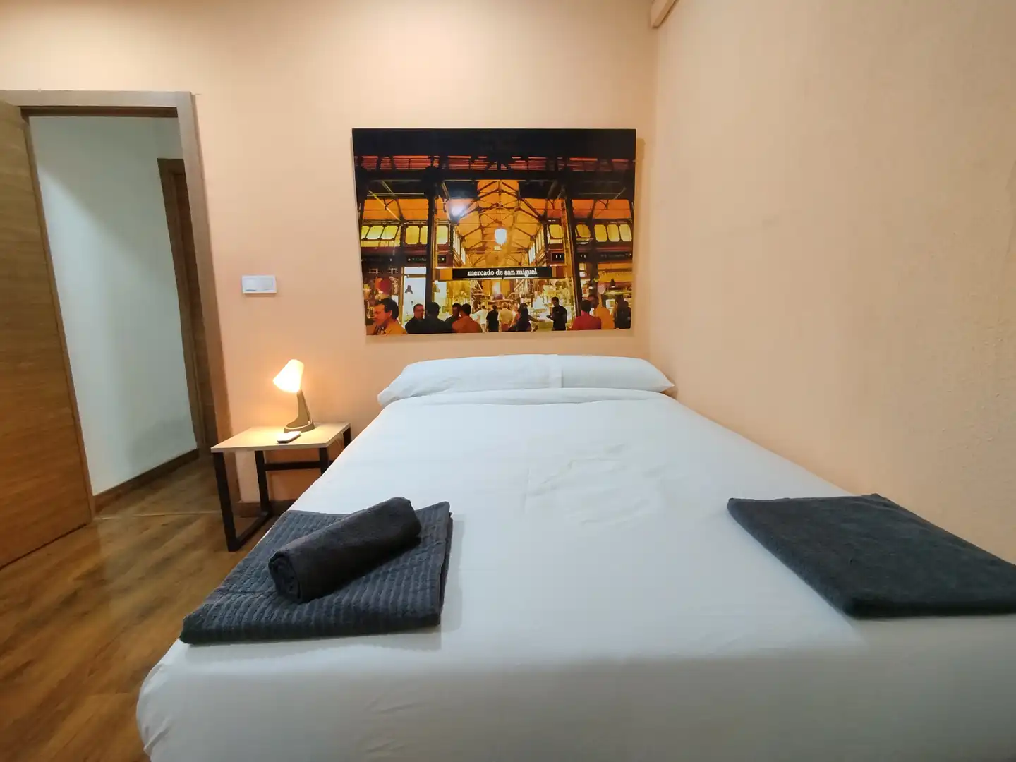 Bedroom of Flat for share in Madrid  with Air Conditioner, Heating and Furnished