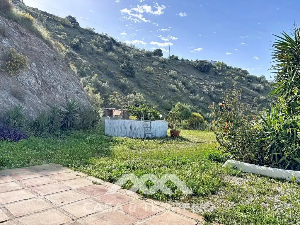 Jardí de Casa o xalet en venda en Canillas de Aceituno amb Jardí privat, Terrassa i Piscina