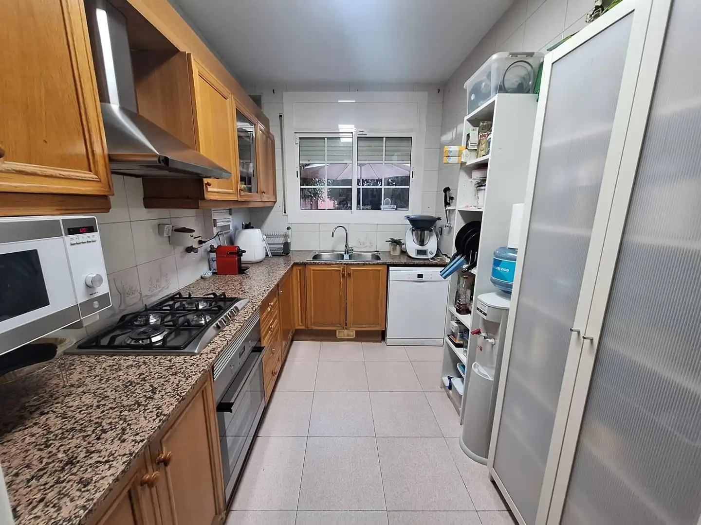 Cocina de Casa adosada en venta en Sabadell con Aire acondicionado, Jardín privado y Terraza