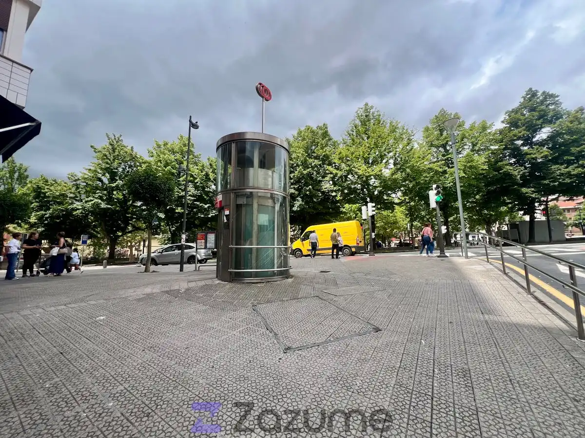 Piso de alquiler en Santutxu - Basarrate