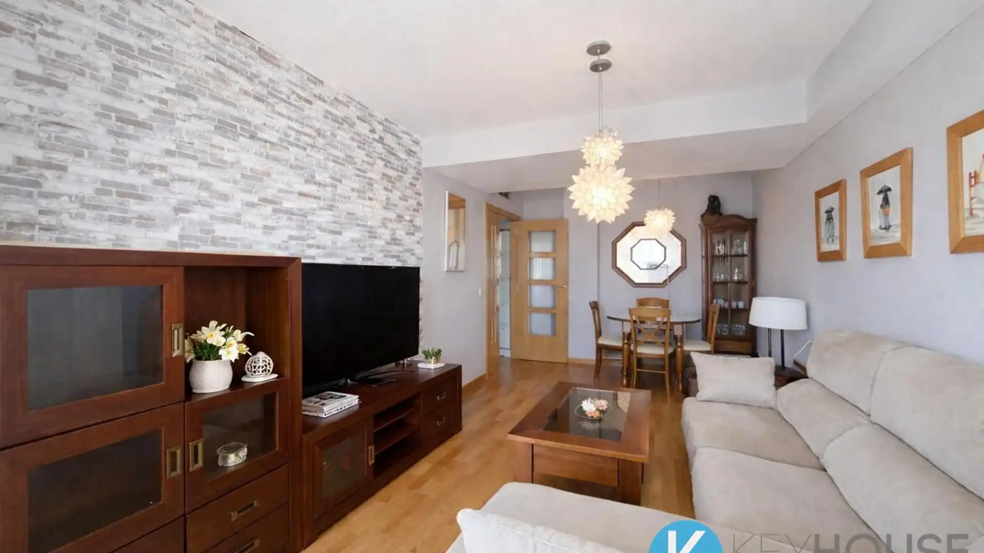 Living room of Flat for sale in  Madrid Capital  with Heating, Storage room and Sauna