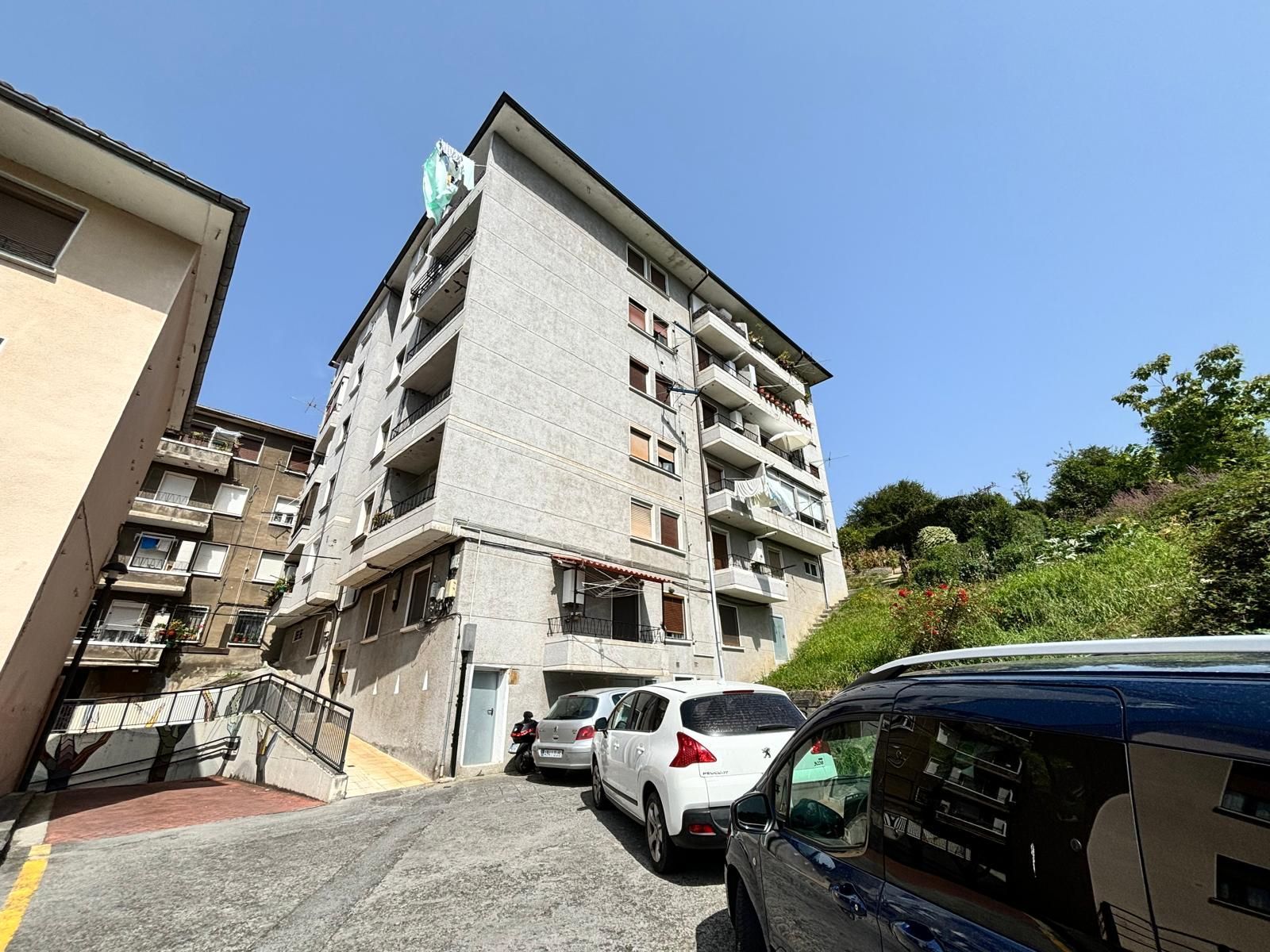 Exterior view of Flat for sale in Laudio / Llodio  with Terrace and Storage room