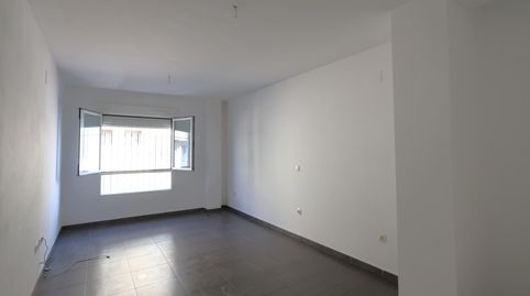 Foto 2 de Piso en venta en Calle Calle San Juan, Cúllar Vega, Granada