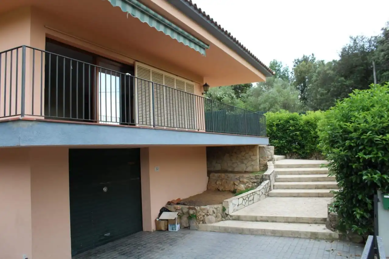 Vista exterior de Casa o chalet en venta en Quart con Calefacción, Jardín privado y Piscina