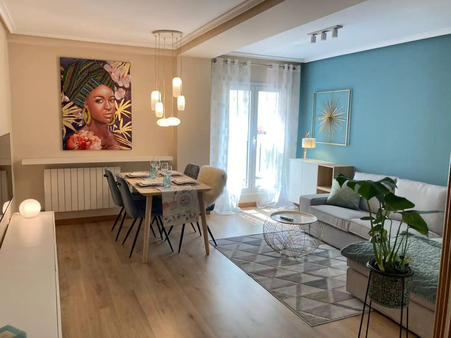 Wohnzimmer von Wohnungen zum Verkauf in Burgos mit Heizung, Abstellraum und Balkon
