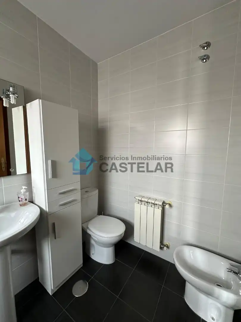 Badezimmer von Wohnung zum Verkauf in Oliva de la Frontera mit Möbliert