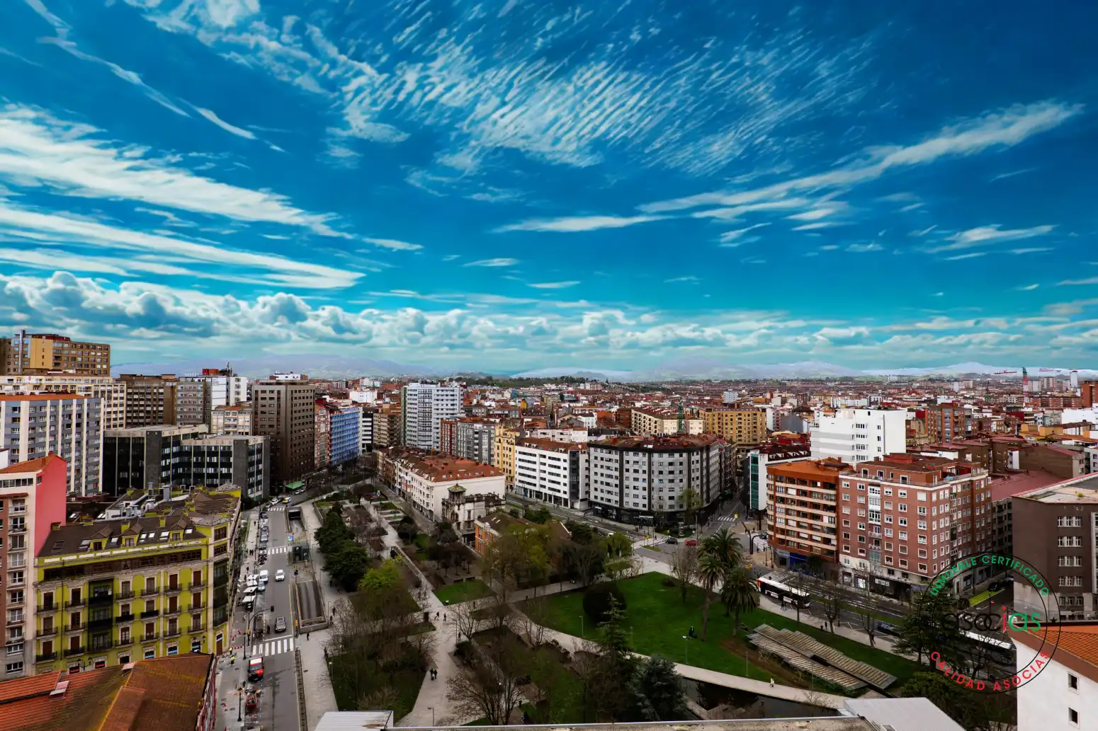 Vista exterior de Piso en venta en Gijón  con Calefacción