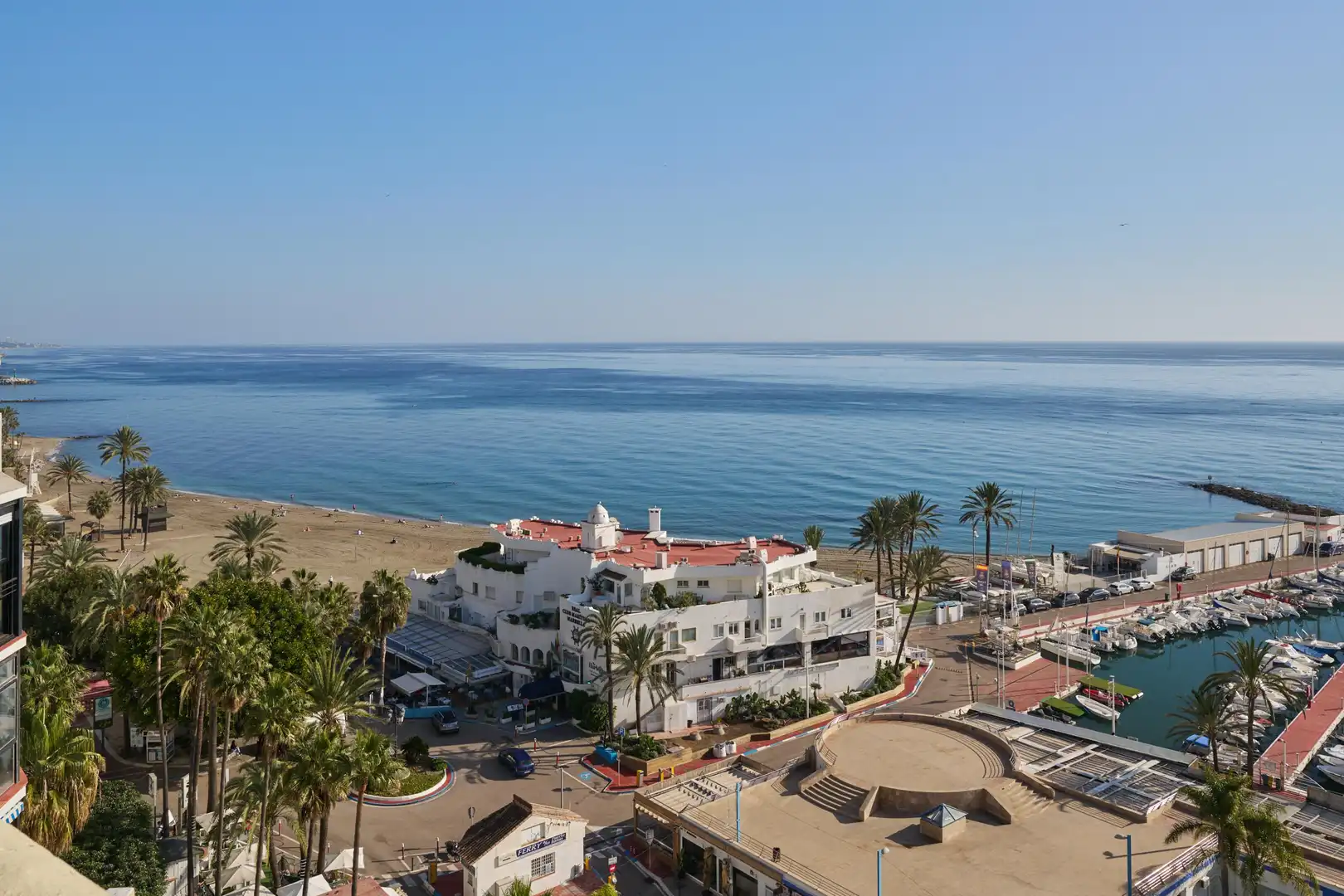 Wohnungen zum Verkauf in Marbella mit Klimaanlage, Möbliert und Balkon