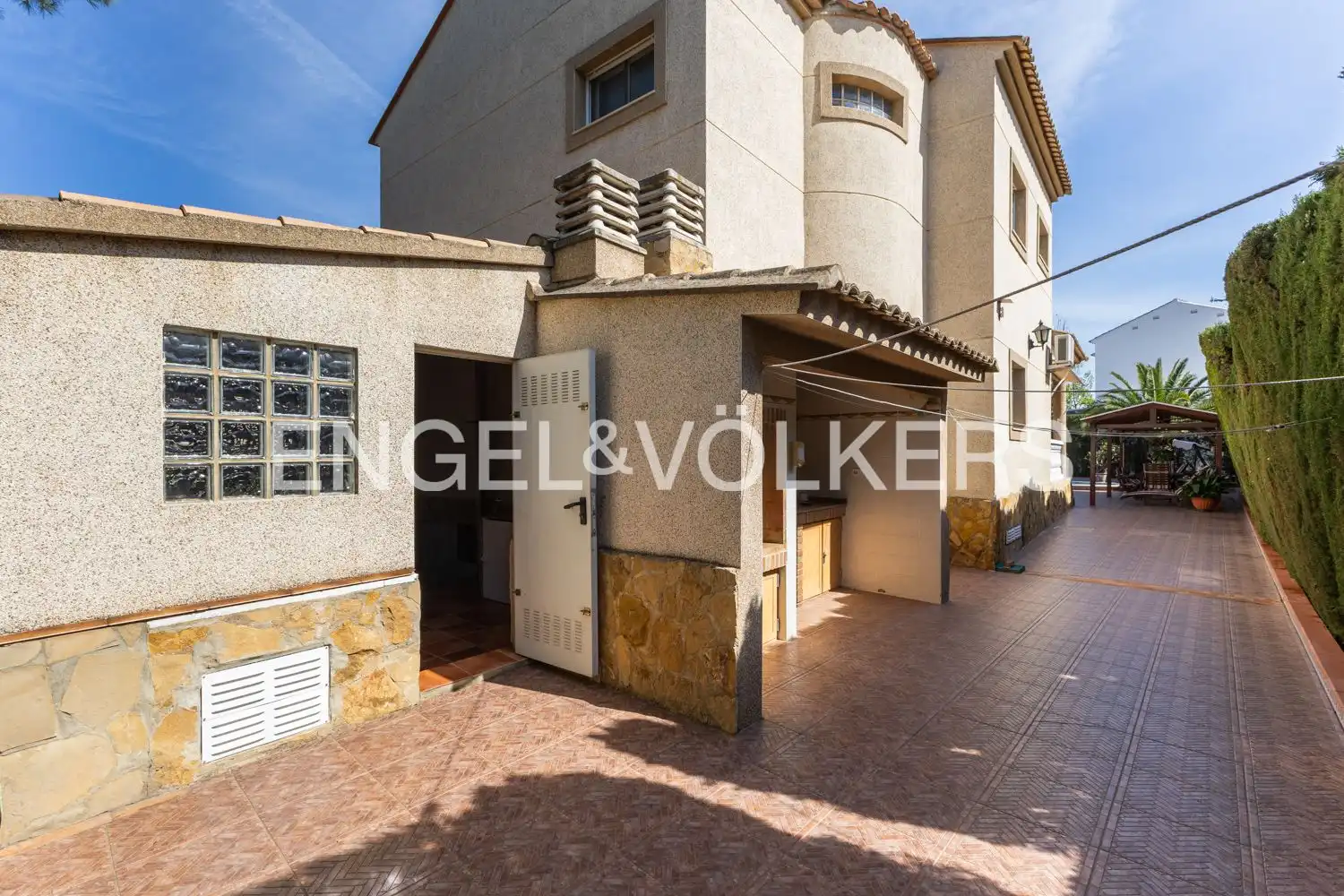 Exterior view of Houses for sale in L'Eliana  with Air Conditioner, Heating and Private garden