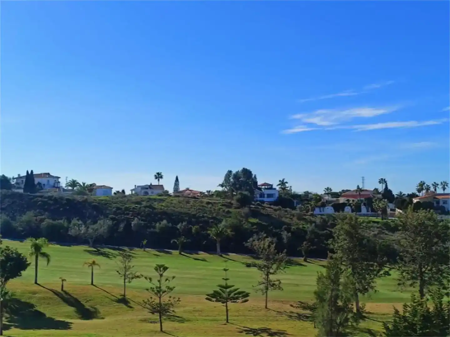 Vista exterior de Piso de alquiler en Vélez-Málaga con Aire acondicionado, Piscina y Amueblado