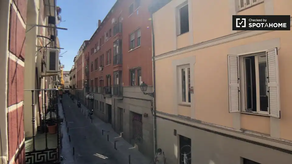 Habitació a Embajadores - Lavapiés