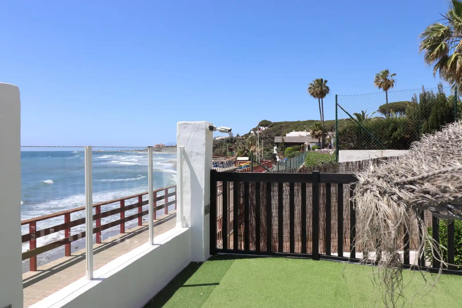 Schlafzimmer von Wohnungen zur Miete in Mijas mit Heizung, Privatgarten und Terrasse