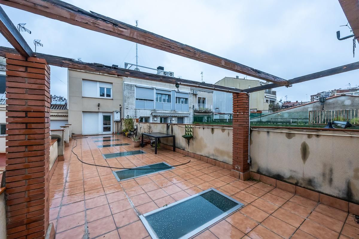 Terrassa de Pis en venda en Sabadell amb Calefacció i Terrassa