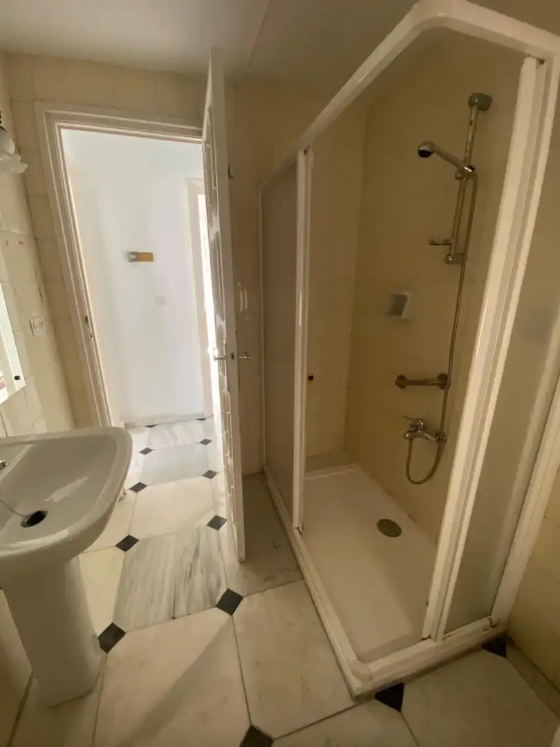 Bathroom of Flat for rent in Córdoba