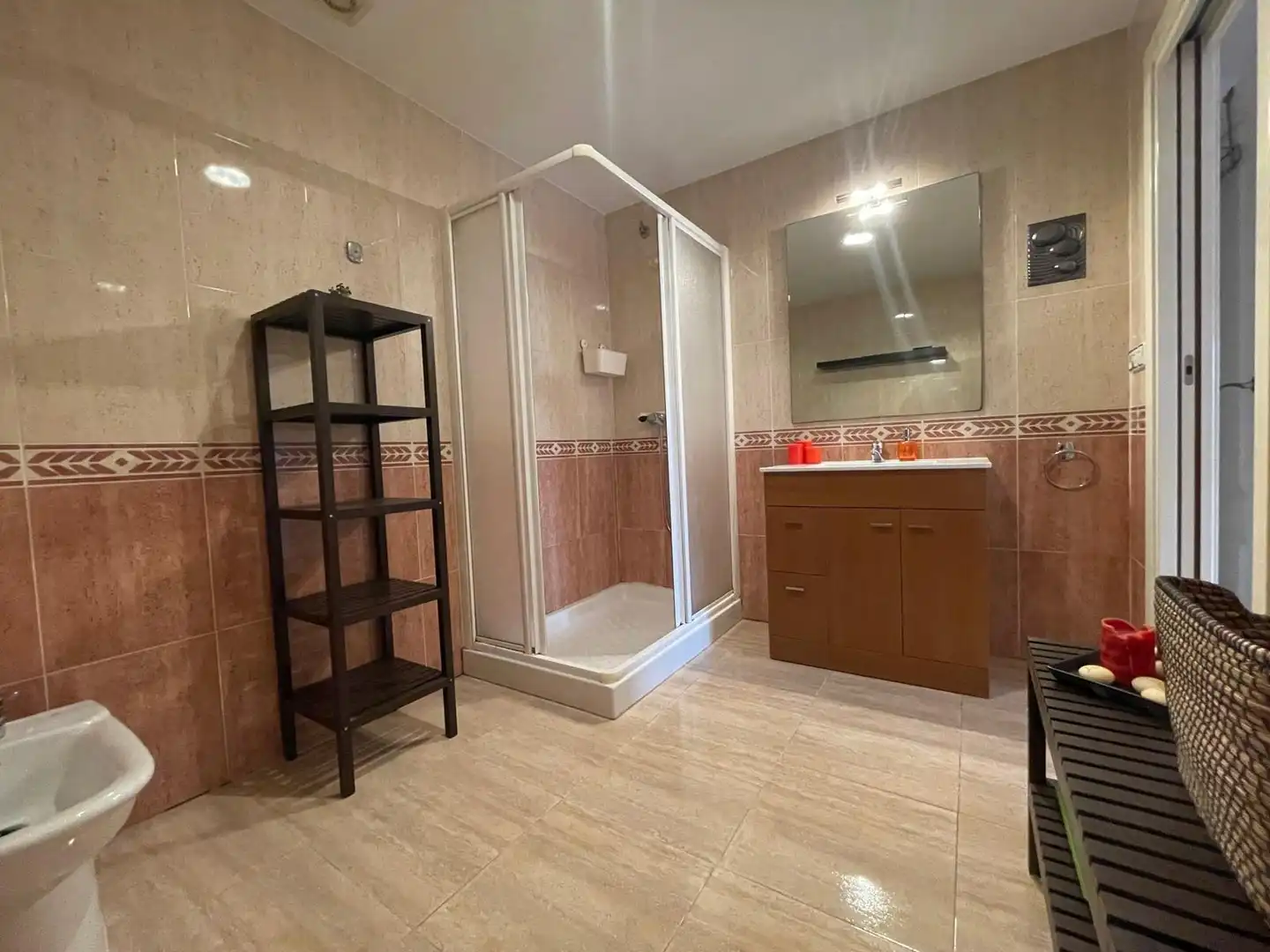 Bany de Apartament en venda en Águilas amb Aire condicionat, Terrassa i Piscina