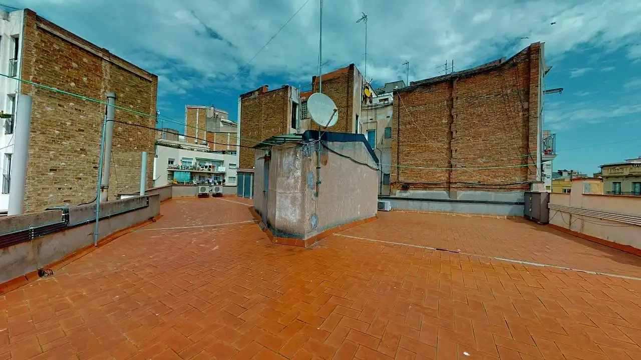 Terraza de Piso en venta en Barcelona con Calefacción, Trastero y Balcón