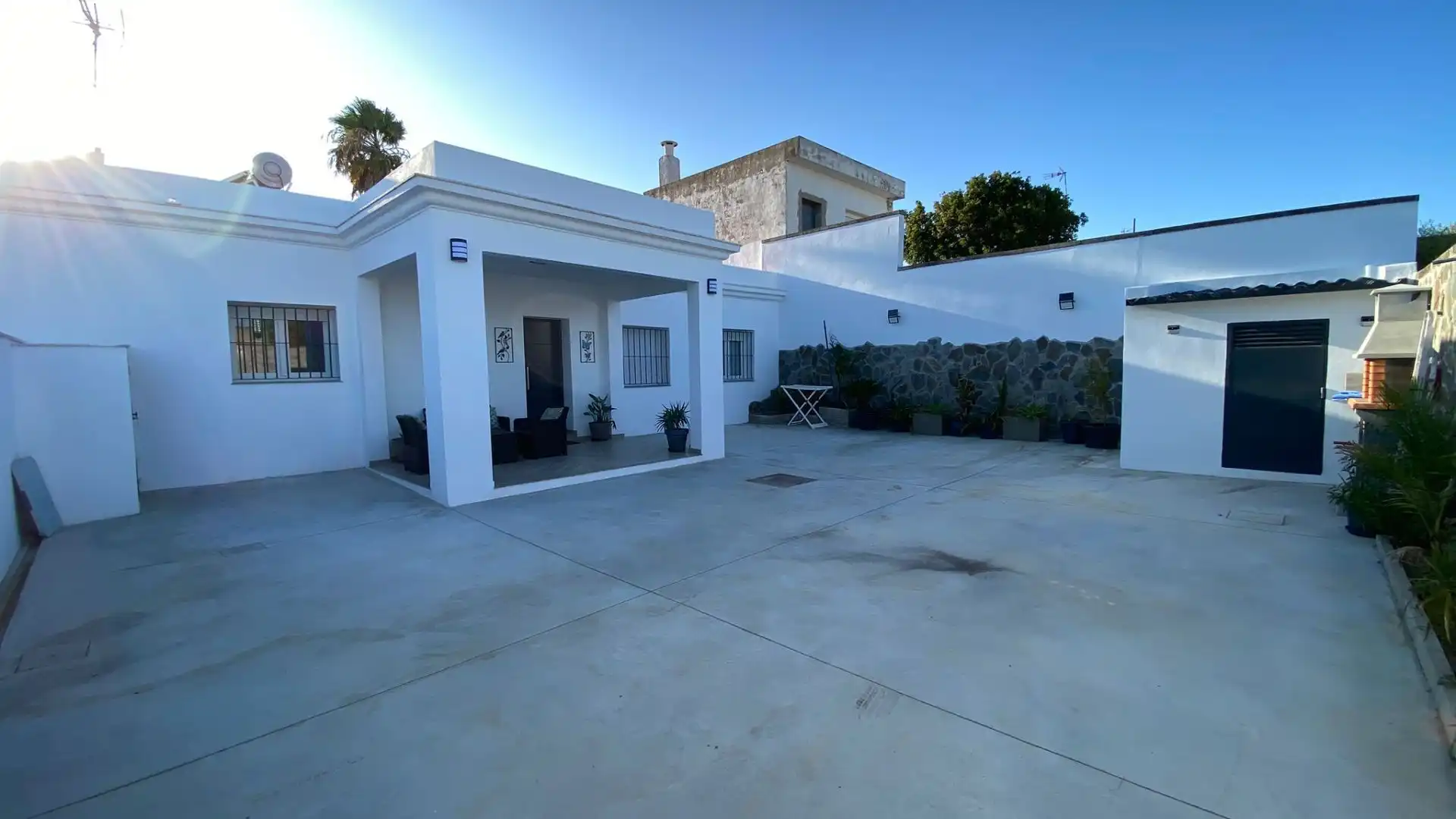 Vista exterior de Finca rústica de alquiler en Conil de la Frontera con Aire acondicionado, Calefacción y Jardín privado