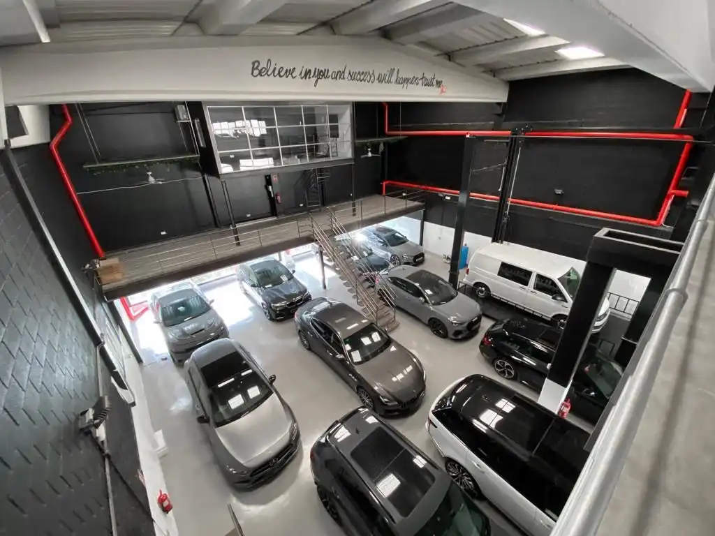 Local comercial en traspàs a Nueva Andalucía, imagen 3