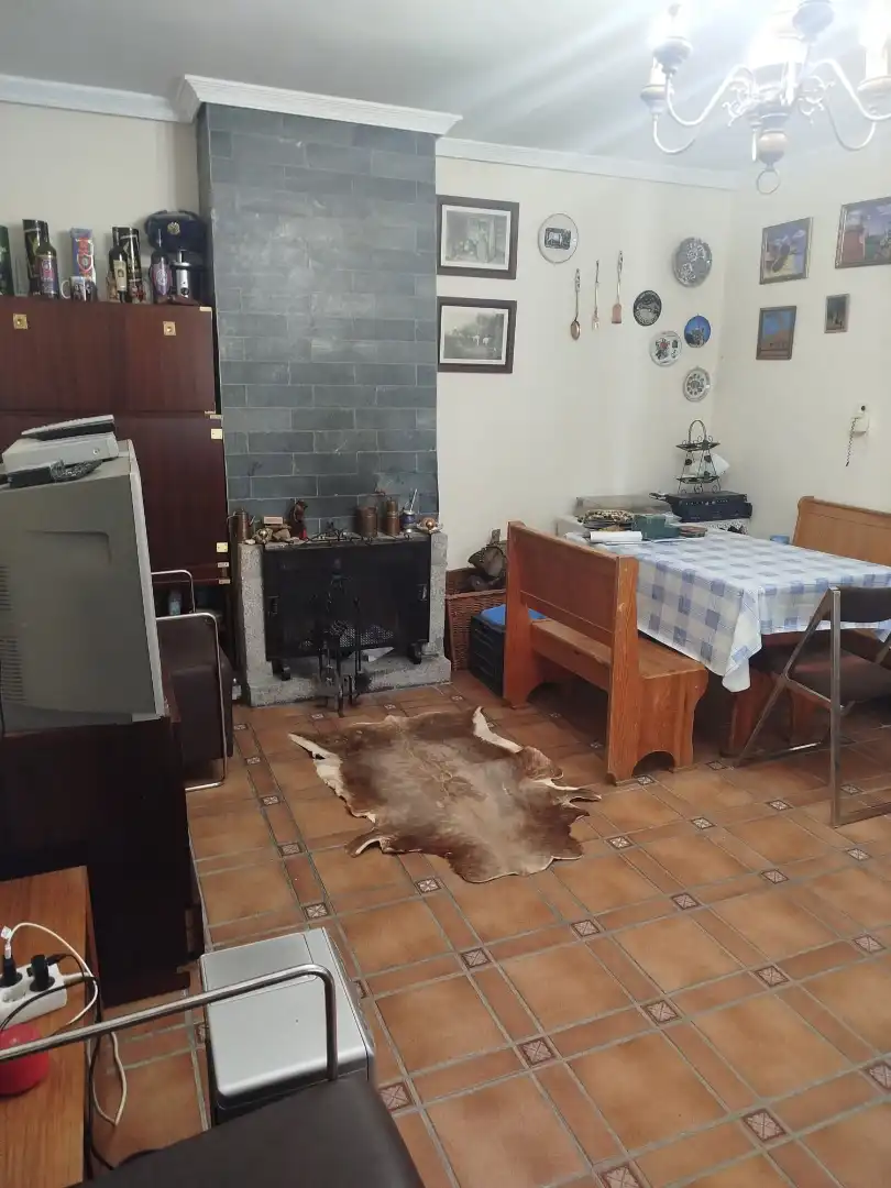 Menjador de Casa o xalet en venda en Maello amb Calefacció, Jardí privat i Terrassa