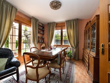 Casa aparellada amb jardí en venda a SANTA JUANA