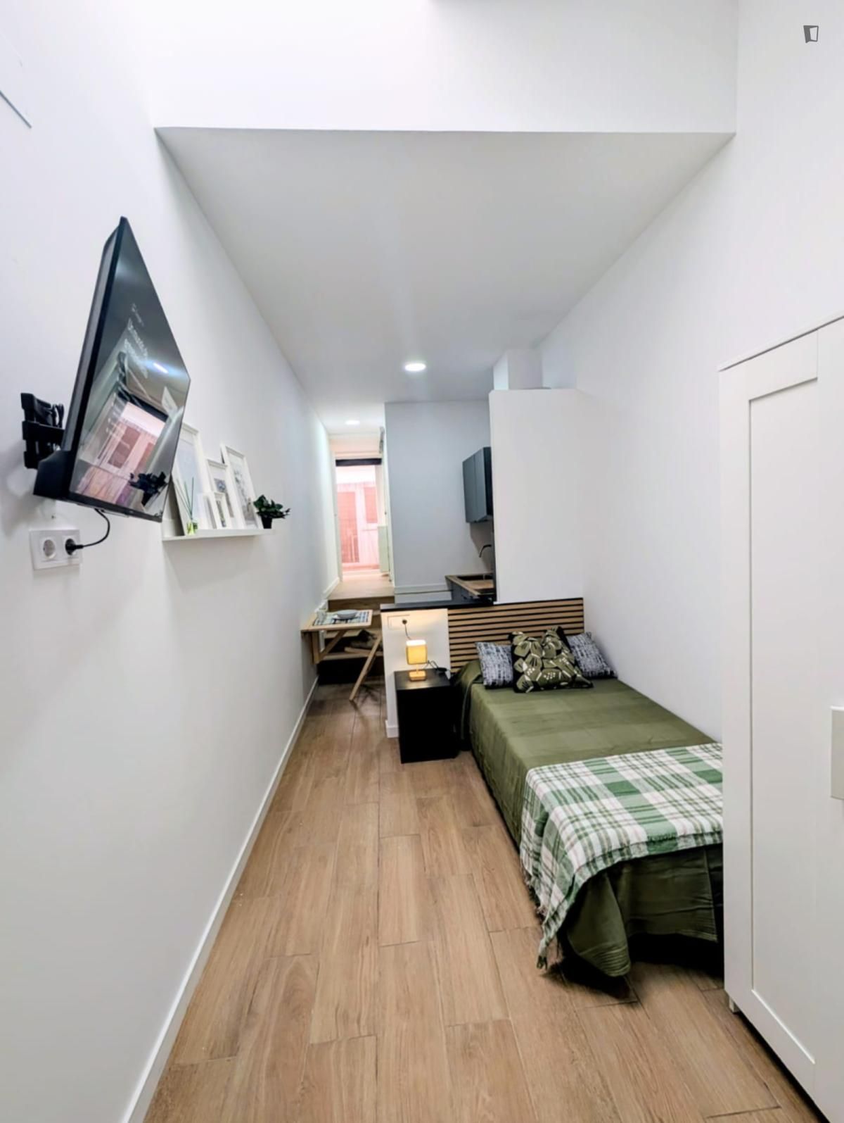 Dormitori de Estudi de lloguer en Burjassot amb Aire condicionat, Moblat i Forn