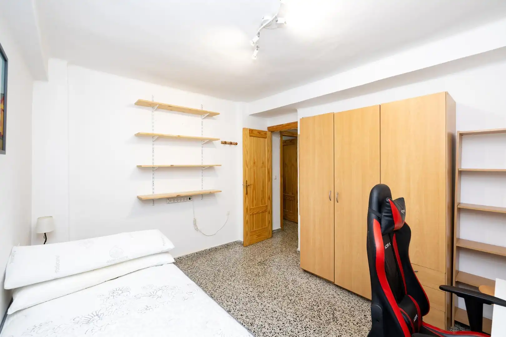Pis en venda en Granada amb Terrassa, Moblat i Balcó