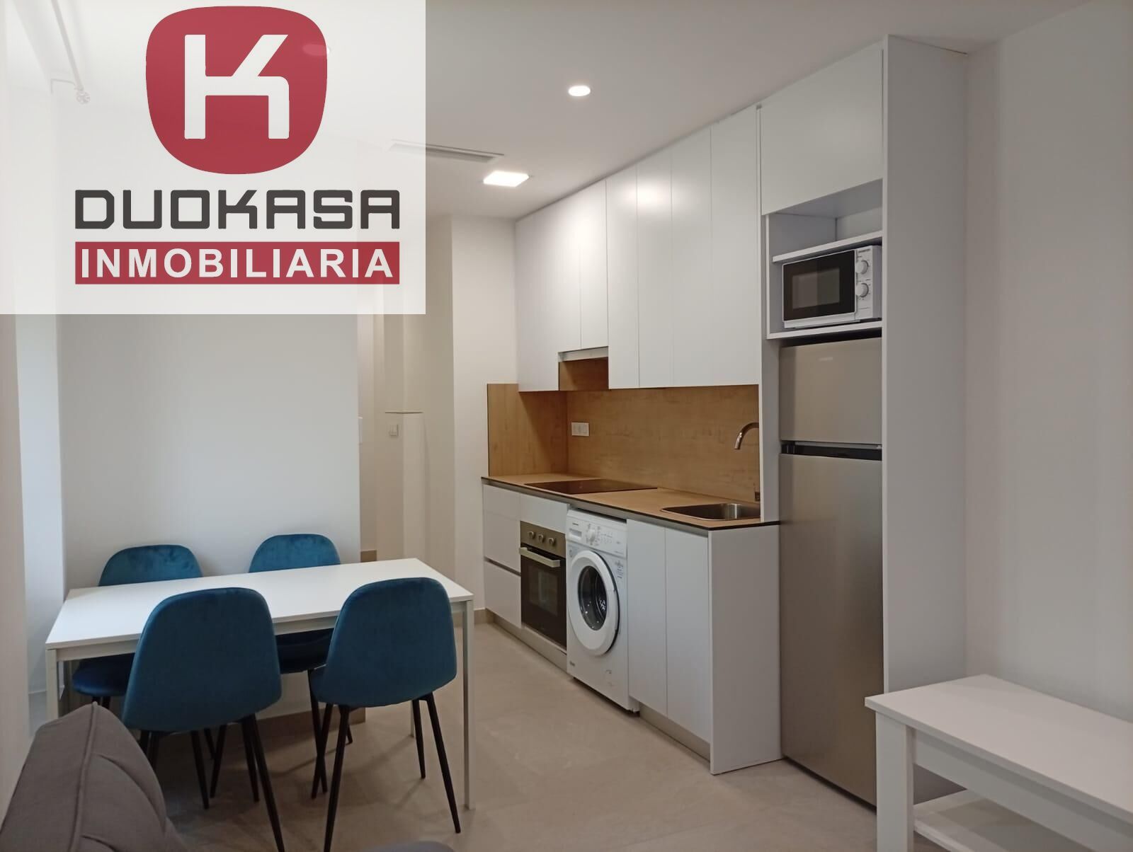 Kitchen of Flat to rent in  Granada Capital  with Air Conditioner and Heating