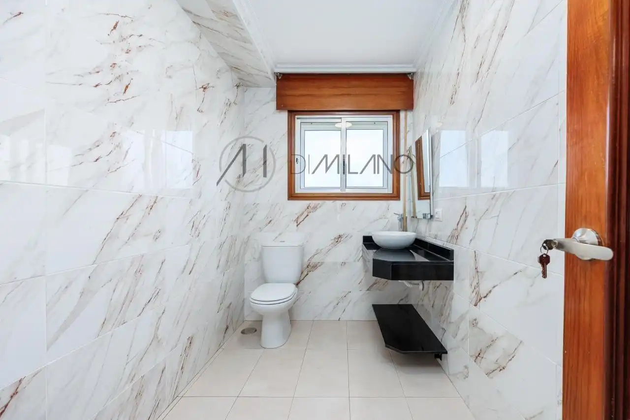 Baño de Casa o chalet en venta en Vigo  con Calefacción, Jardín privado y Parquet