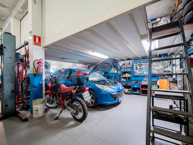 Local comercial en Venta en Sandalio Lopez en Tres Olivos - Valverde