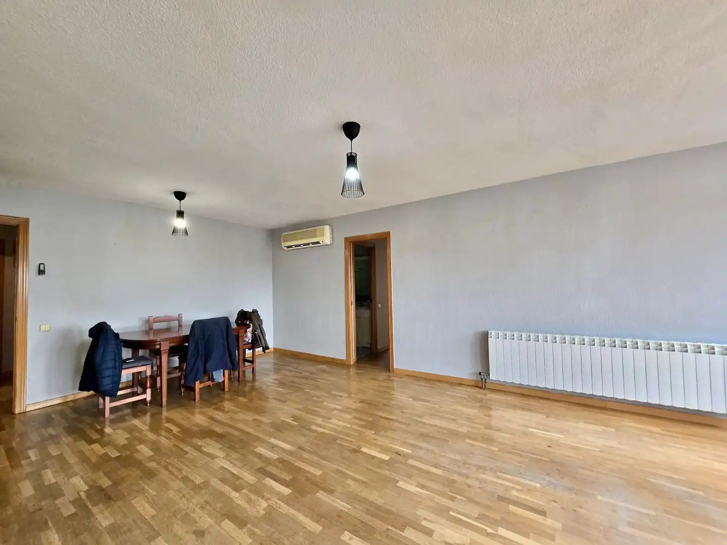 Sala d'estar de Pis en venda en Coslada amb Aire condicionat i Calefacció