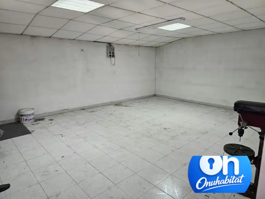 Industrial building for sale in Nuevo Parque - Los Rosales - Tráfico Pesado, imagen 3