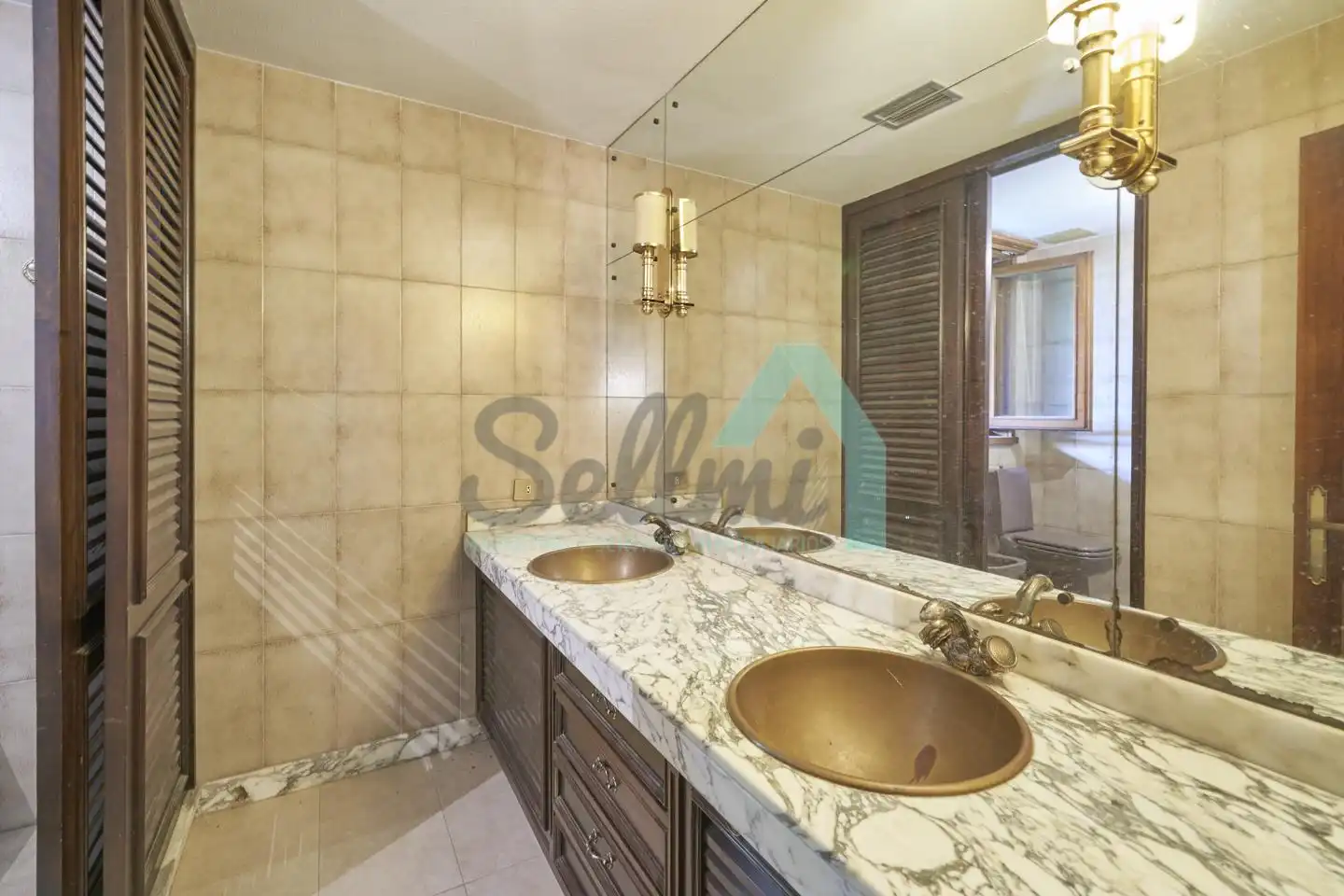 Bany de Casa o xalet en venda en Gijón  amb Aire condicionat, Jardí privat i Parquet