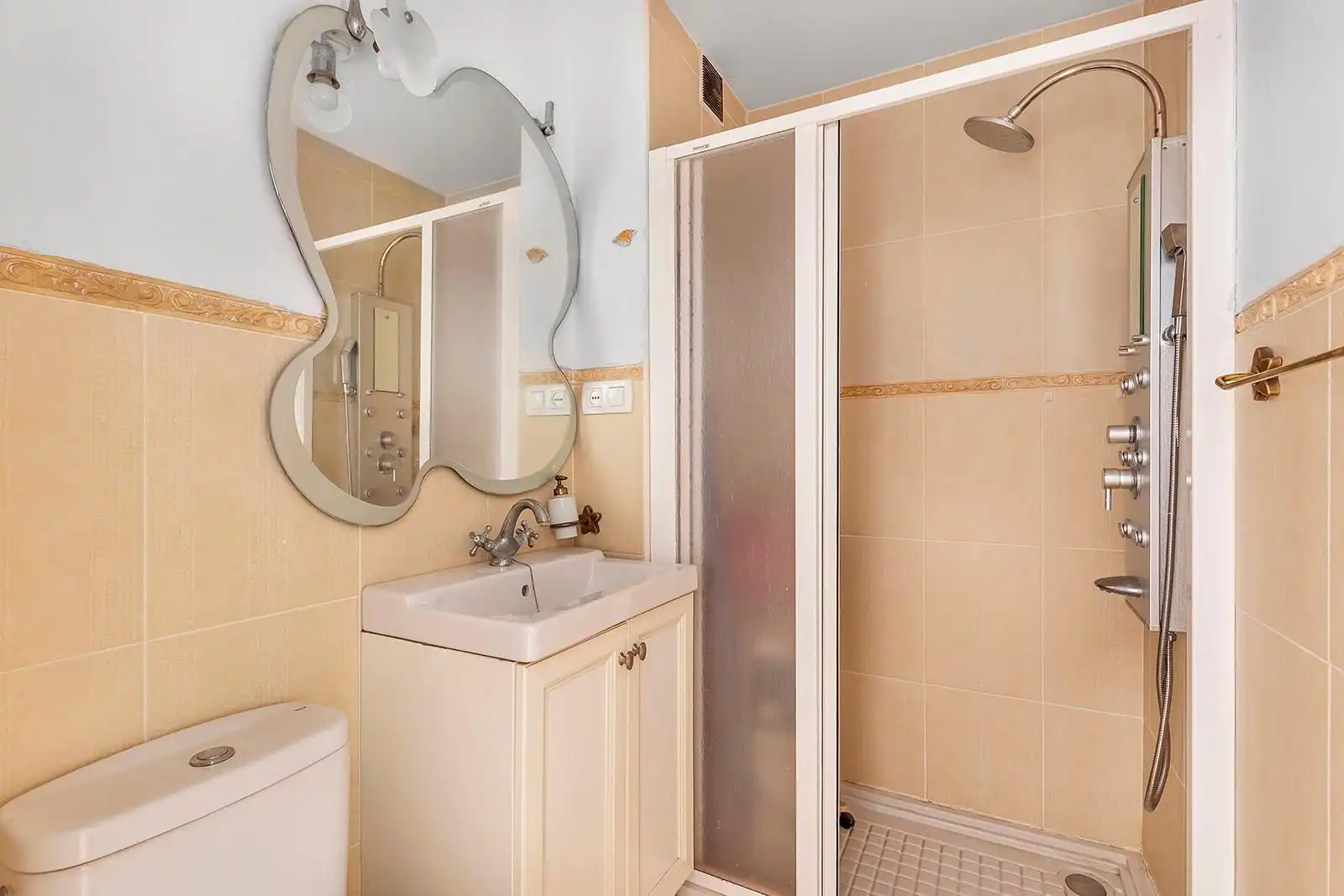 Badezimmer von Dachboden zum Verkauf in Torrevieja mit Terrasse