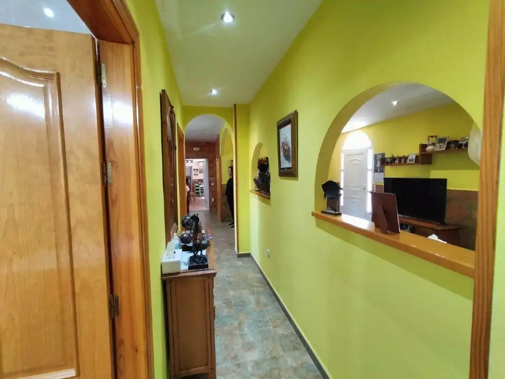 Casa amb jardí en venda a Camino Jauro, imagen 9