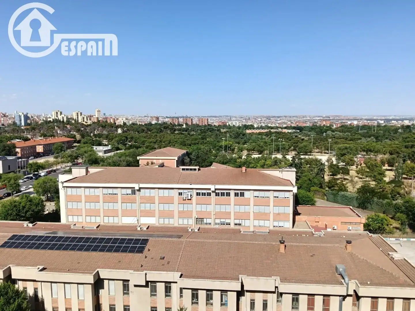 Vista exterior de Piso en venta en Madrid con Aire acondicionado, Calefacción y Parquet