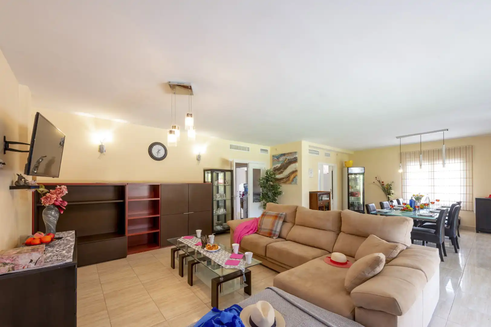 Sala d'estar de Casa o xalet en venda en Mijas amb Jardí privat i Piscina