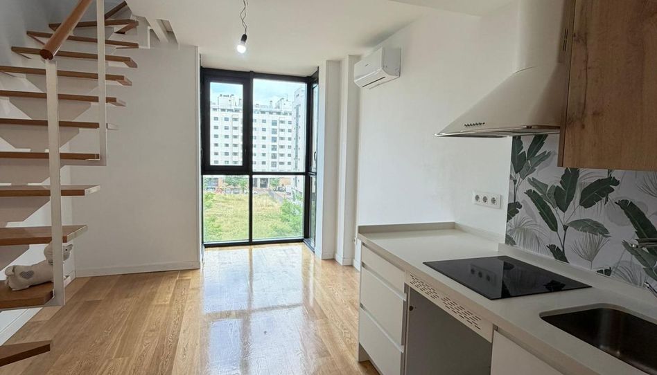 Dúplex de alquiler en Avenida Gran Via del Sureste, Ensanche de Vallecas - La Gavia - Imagen 2