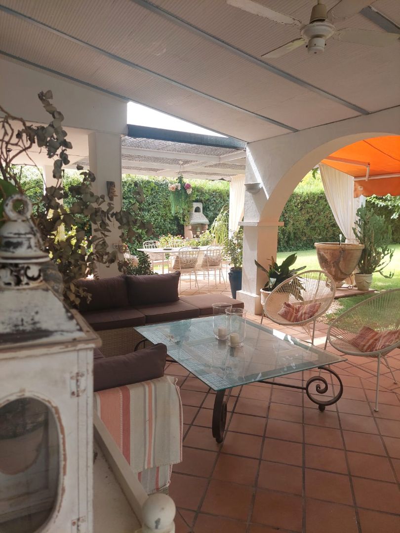 Terrassa de Casa o xalet en venda en  Córdoba Capital amb Aire condicionat, Calefacció i Jardí privat