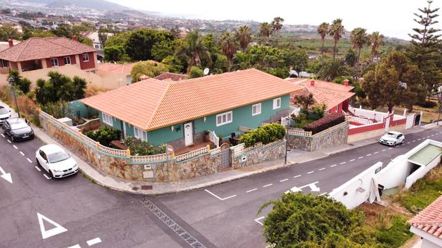 Casa-chalet en Venta en Las Cuevas - Los Gómez