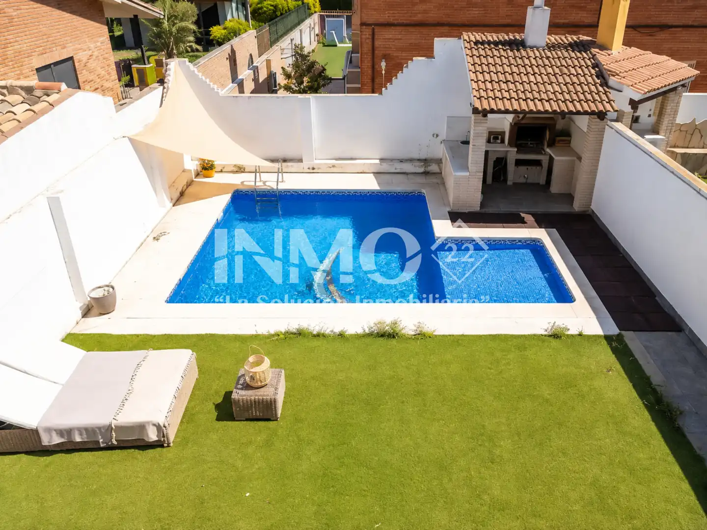 Piscina de Casa adosada en venda en Cambrils amb Aire condicionat, Calefacció i Jardí privat