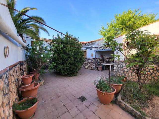 Casa-chalet en Venta en Sisante