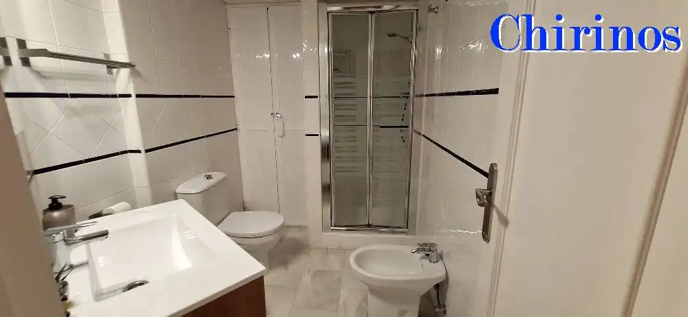 Bathroom of Flat for rent in Córdoba  with Air Conditioner, Terrace and Furnished