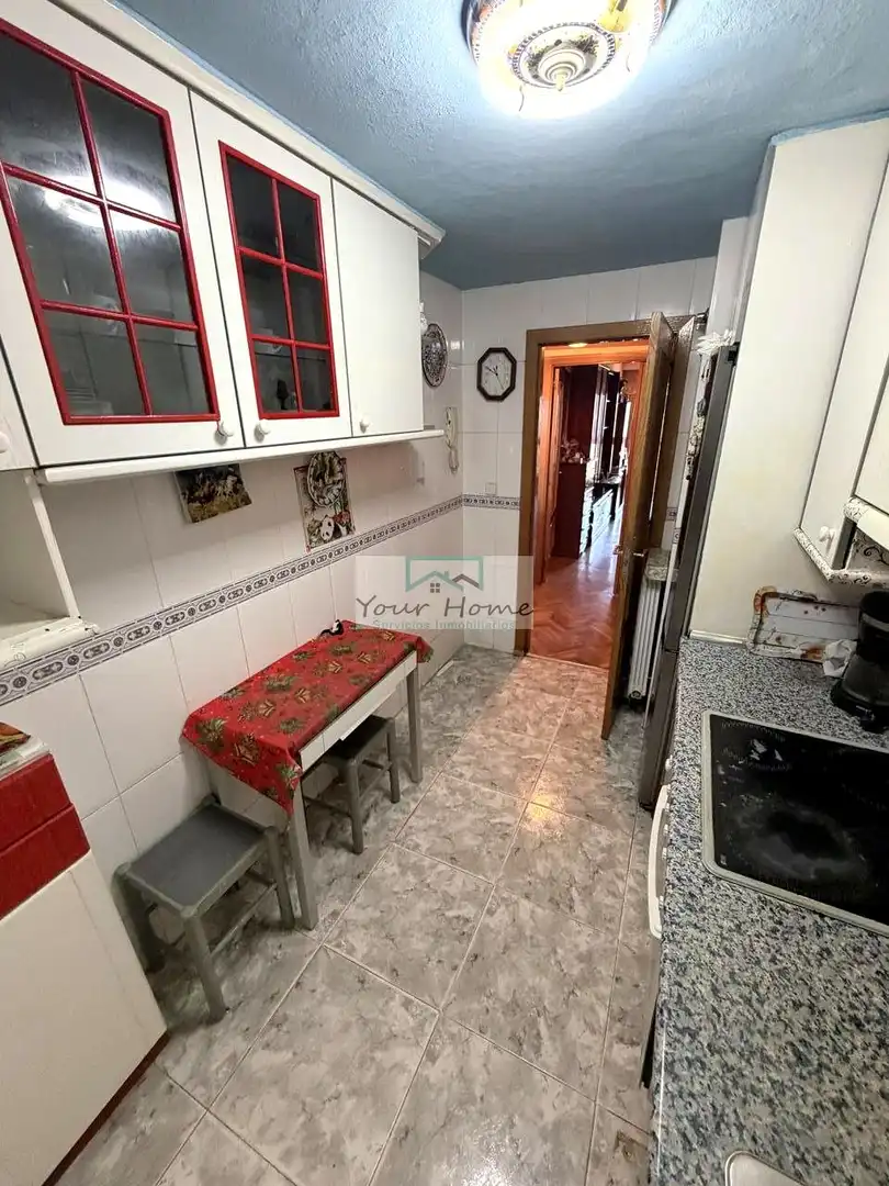 Küche von Wohnung zum Verkauf in Madrid mit Heizung, Parkett und Gemeinschaftspool