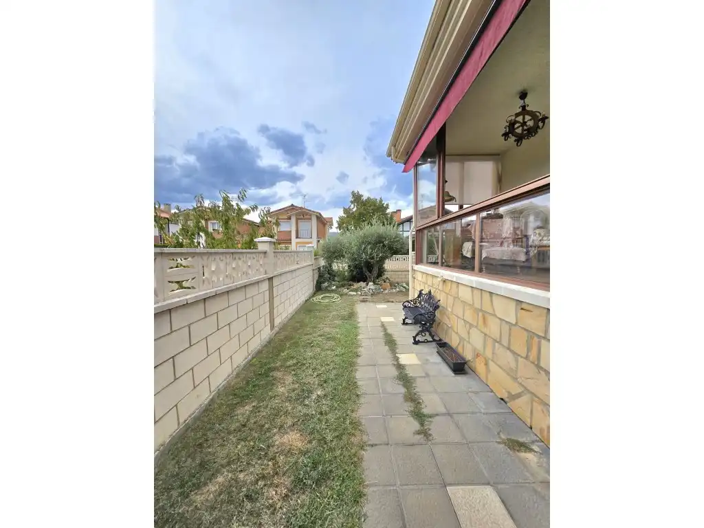 Terrassa de Casa o xalet en venda en Villarcayo de Merindad de Castilla la Vieja