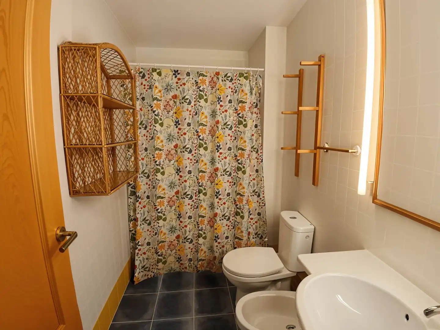 Baño de Ático de alquiler en Cartagena con Aire acondicionado, Calefacción y Parquet