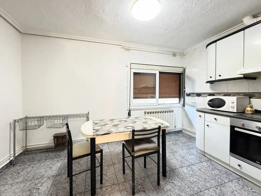 Cocina de Piso en venta en Zumarraga con Calefacción y Trastero