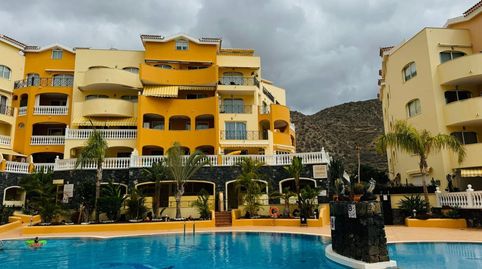 Foto 2 de Piso en venta en Los Cristianos, Arona